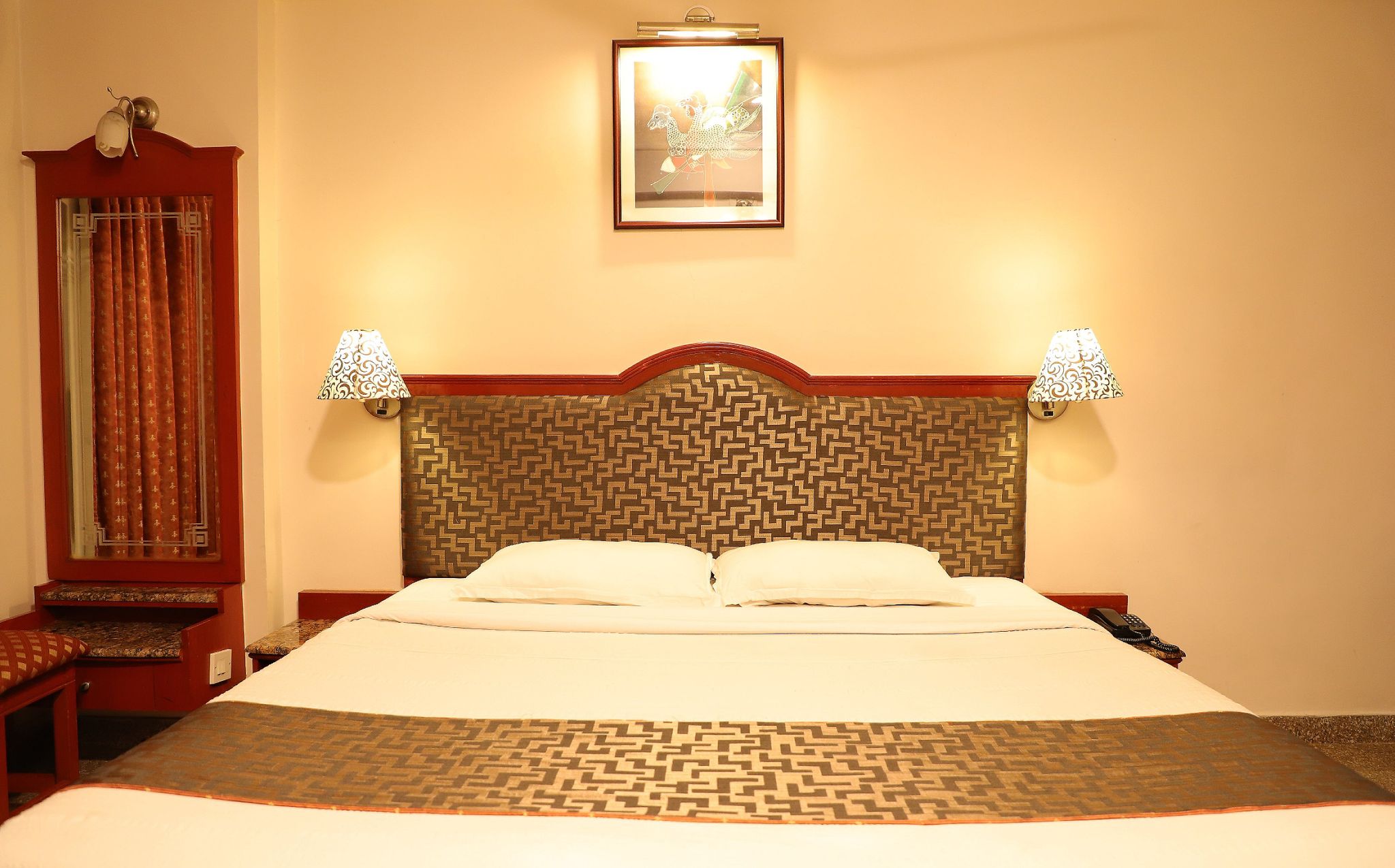 Vestin Park Deluxe Room 3