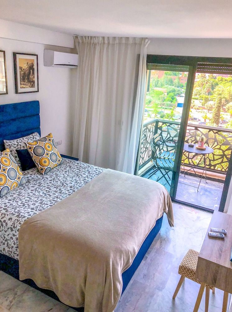 undefined Foch Apartment 10