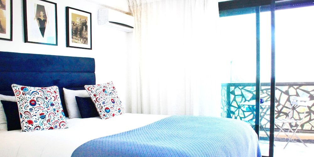 undefined Foch Apartment 8