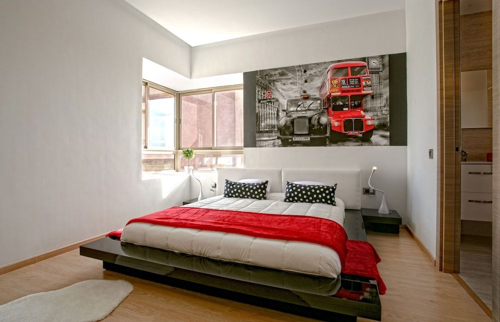 undefined Privilege House 3