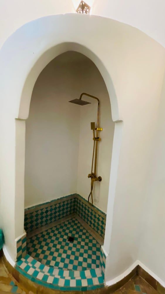 Riad Le Dromadaire Bleu by Weekome Double Room (La horde d'or) 4