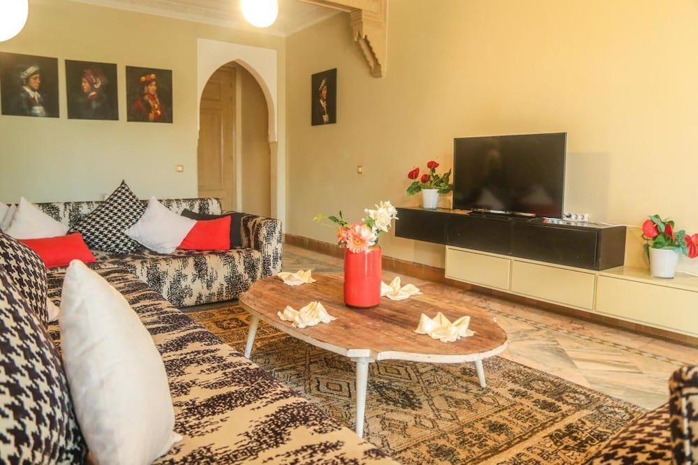 Villa London Luxury Villa, 6 Bedrooms 8