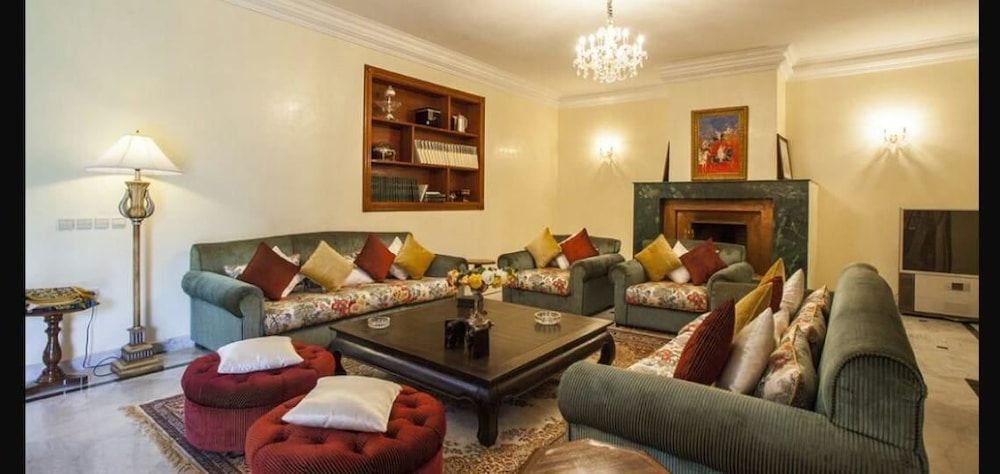 Villa London Luxury Villa, 6 Bedrooms 10