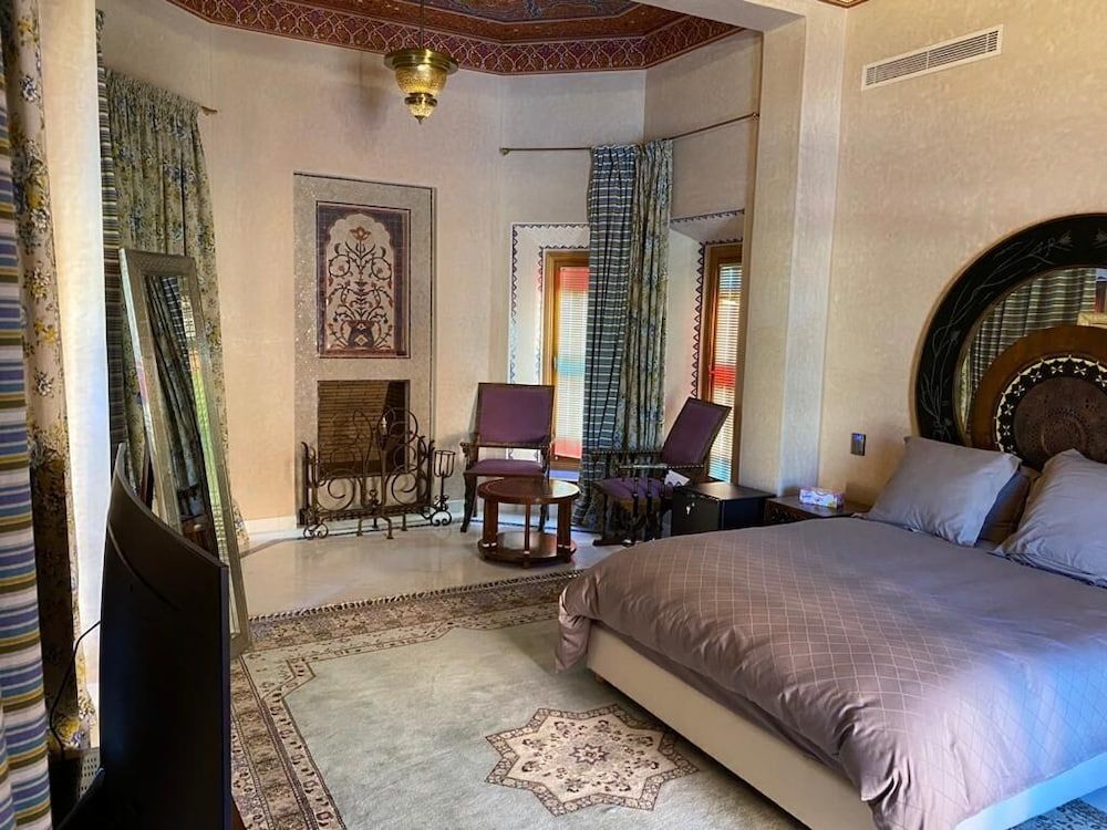 undefined Palace Alexander Jena 10