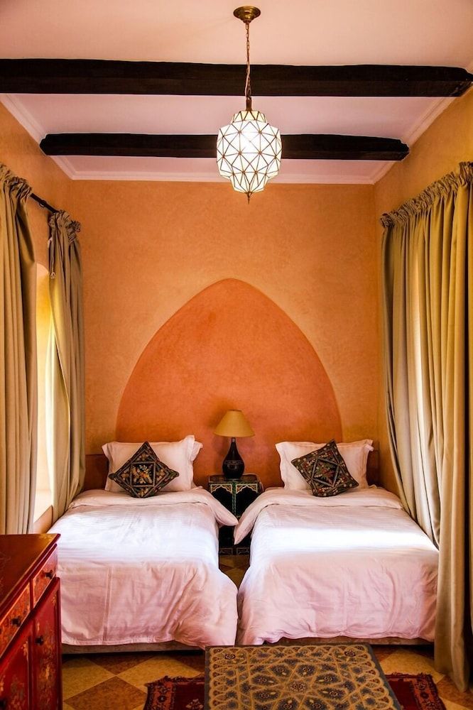 undefined Riad Mayo 6