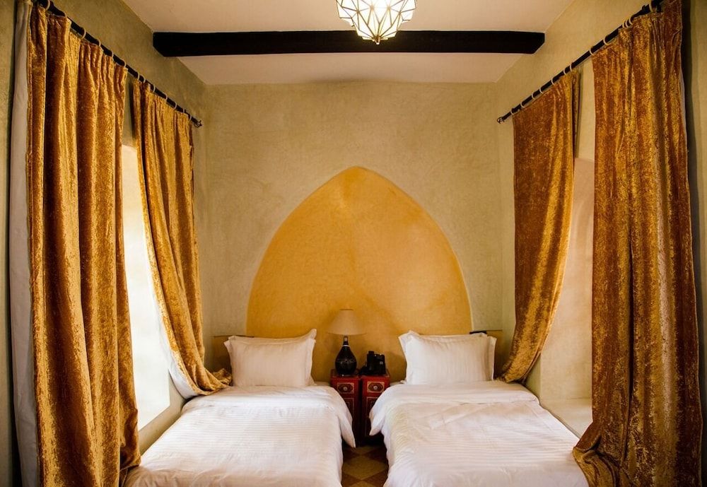 undefined Riad Mayo 5