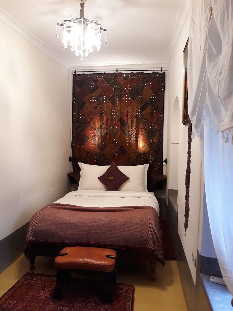 Dar Oulhoum Suite (Marrakchi) 2