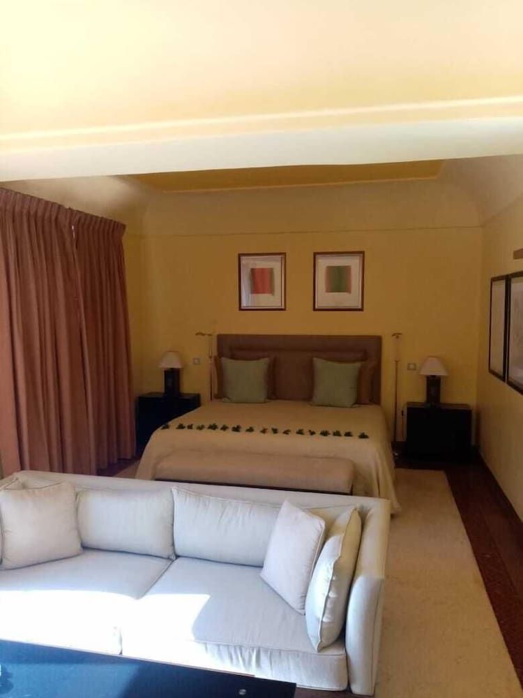 undefined Heliconia Park