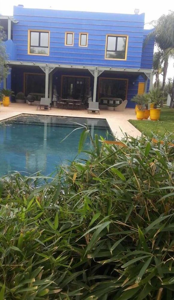 undefined Heliconia Park 7