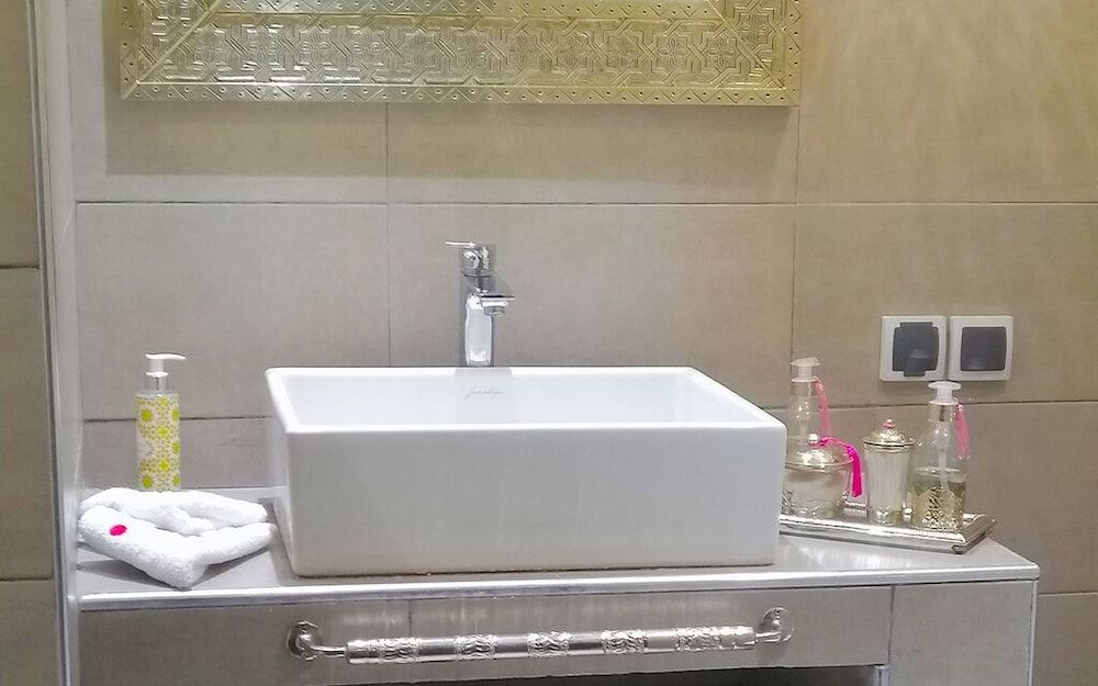 Riad Le Voile D'Orient Comfort Triple Room (Nour) 3