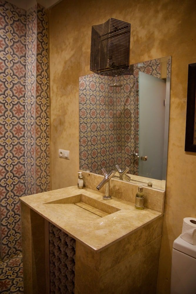 Riad Shakho Standard Double Room 5