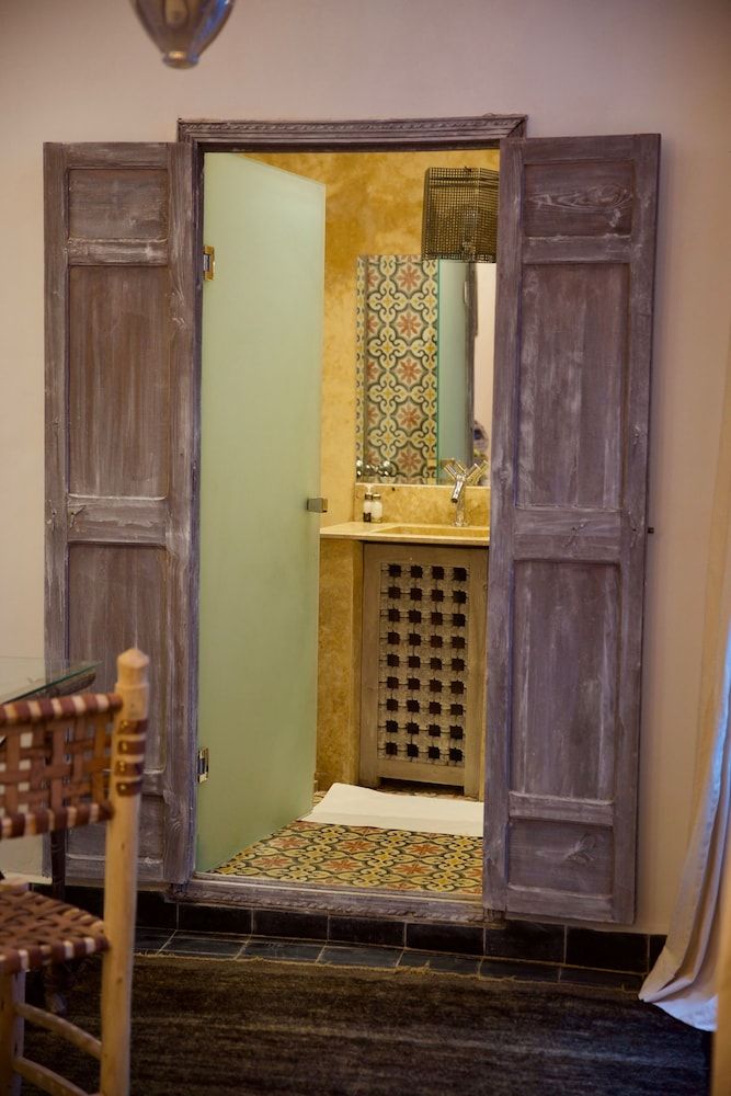 Riad Shakho Standard Double Room 7