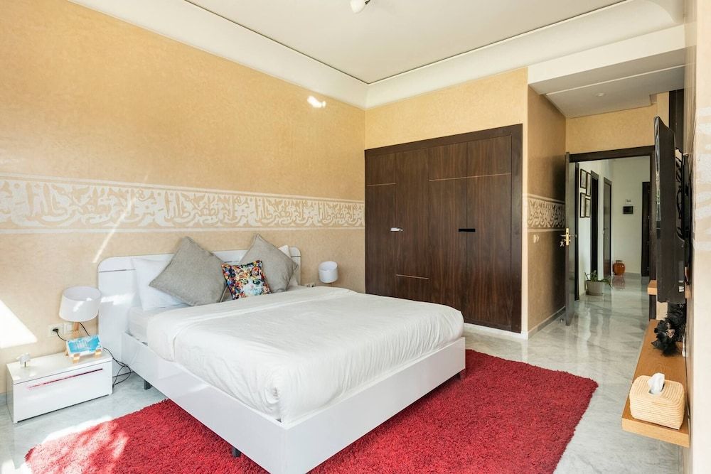 undefined "superbe Appart Méga Terrasse Piscine +big Jardin" 8