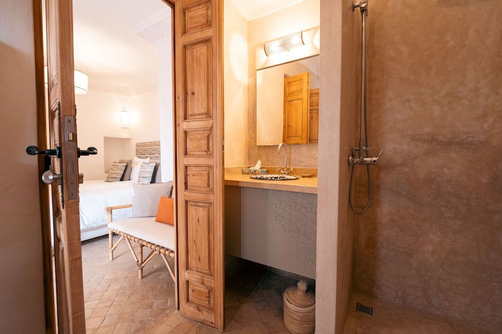 Ryad Selyen Deluxe Triple Room, 3 Twin Beds 8