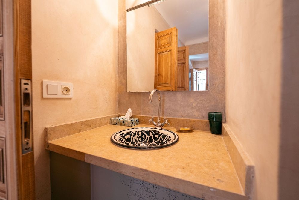 Ryad Selyen Deluxe Triple Room, 3 Twin Beds 6