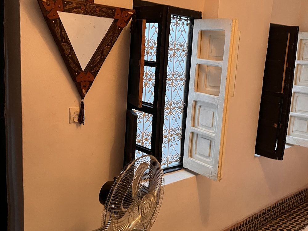 Riad Tatam House Standard Triple Room 14