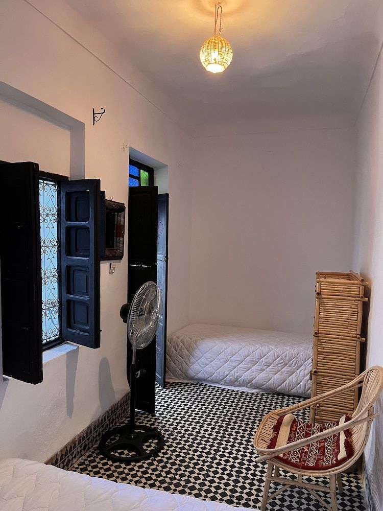 Riad Tatam House Standard Triple Room 13