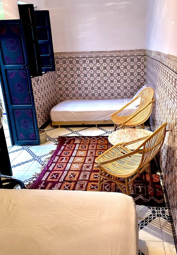 Riad Tatam House Standard Triple Room 9