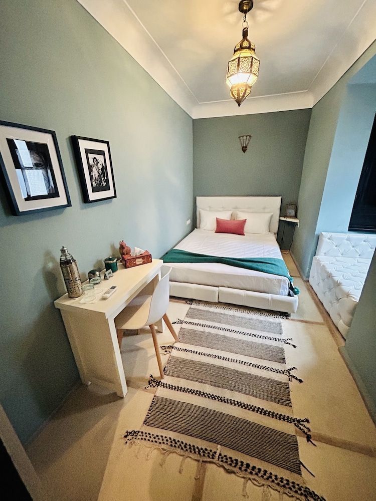 undefined Riad Rim 2