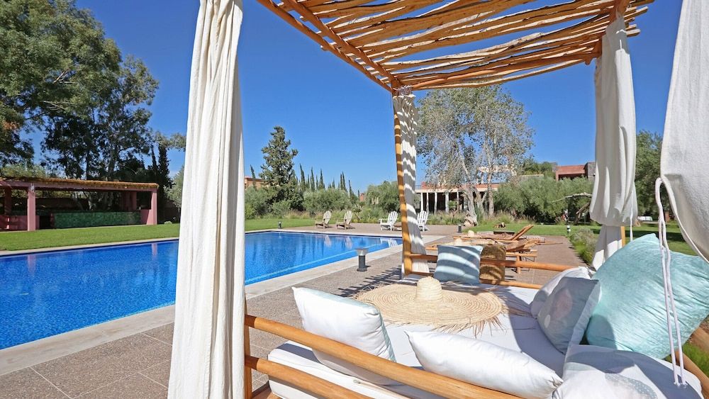 undefined Superb Estate Private Pool, Tennis Court, Sauna, Hammam - by Feelluxuryhlidays 5