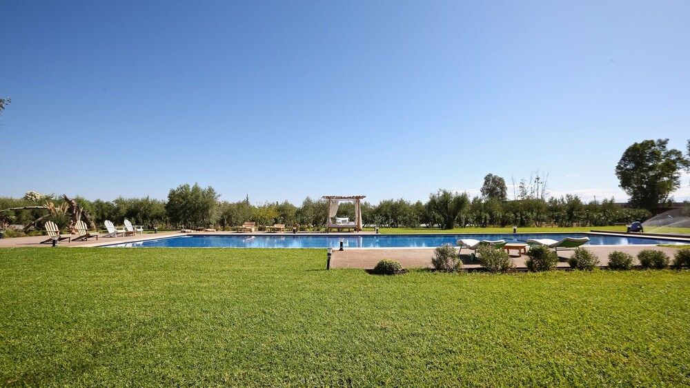 undefined Superb Estate Private Pool, Tennis Court, Sauna, Hammam - by Feelluxuryhlidays 6
