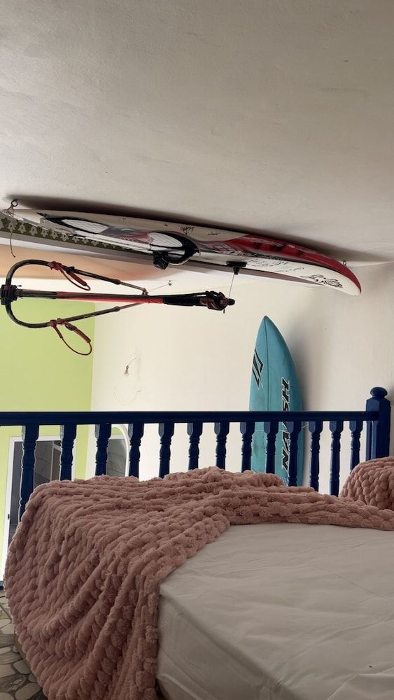 Comfort Shared Dormitory, Men only