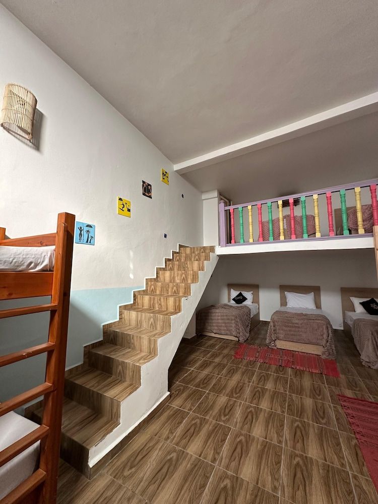 Comfort Shared Dormitory, Women only