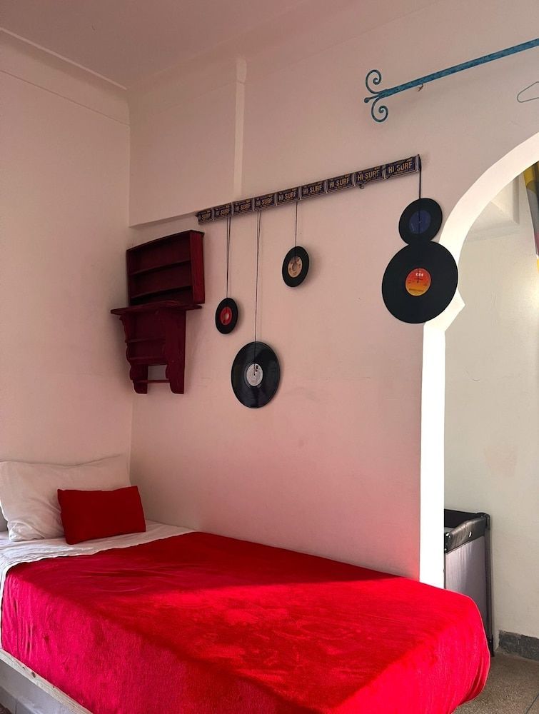 Design Shared Dormitory, Men only