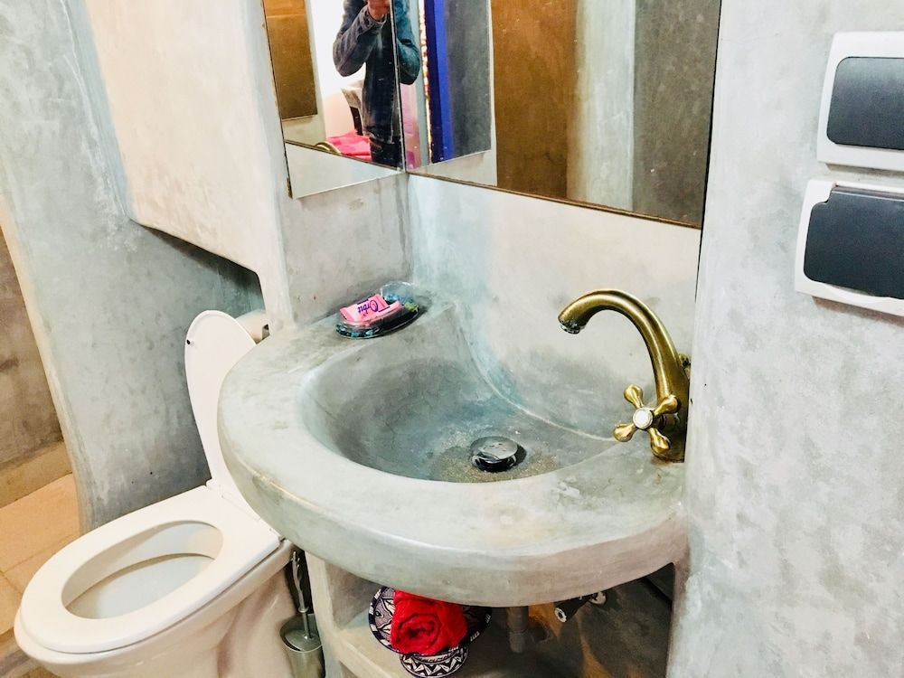 Darzayna Standard Single Room 6