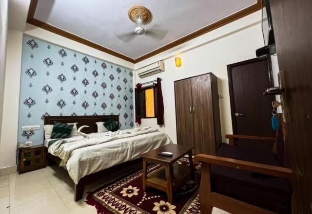 Hotel Vallabh Darshan