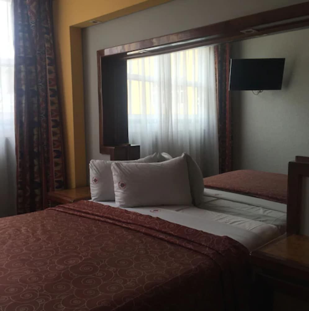 Hotel Mina Standard Double Room, 1 Queen Bed 10