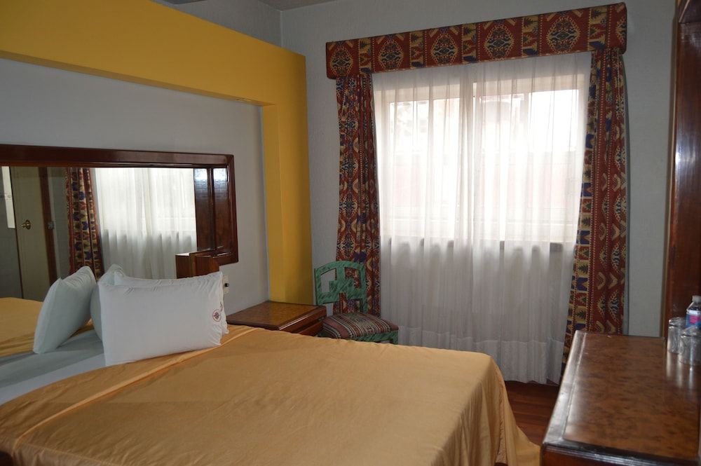 Hotel Mina Standard Double Room, 1 Queen Bed 7