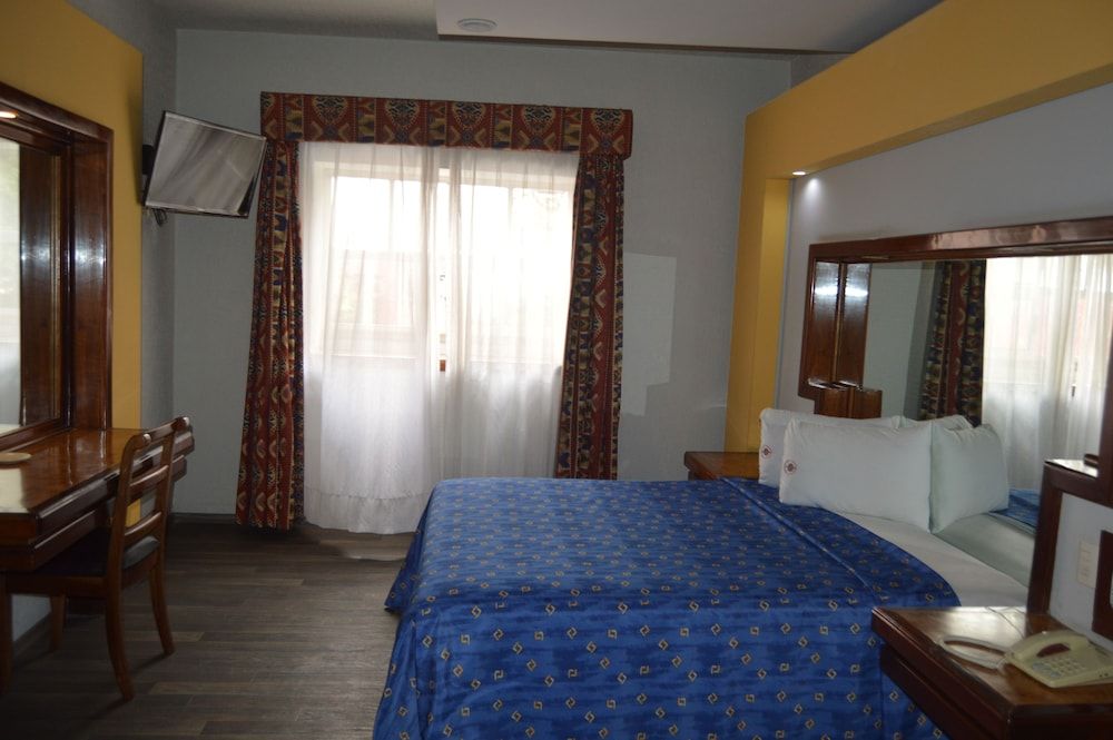 Hotel Mina Standard Double Room, 1 Queen Bed 4