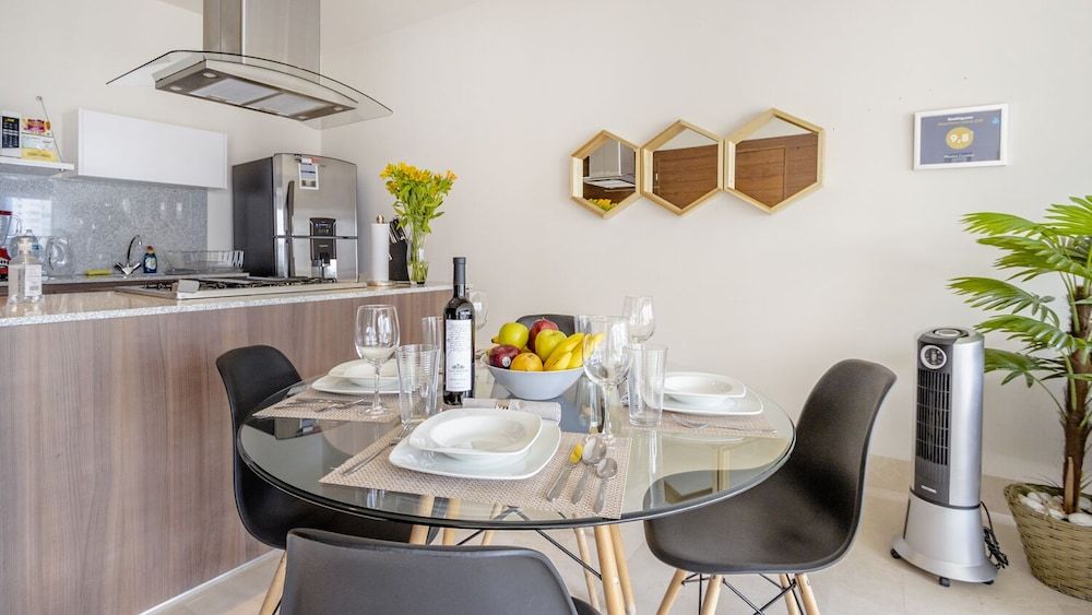 Miyana Luxury Condo Apartment, 1 King Bed, Non Smoking 17