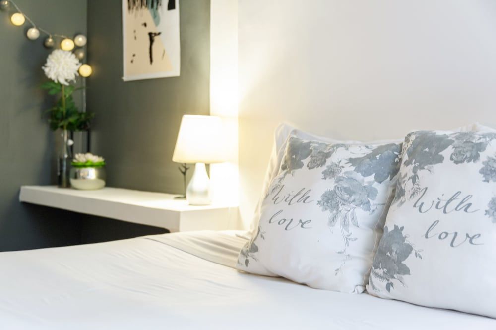 undefined Cozy Vintage Flat 9