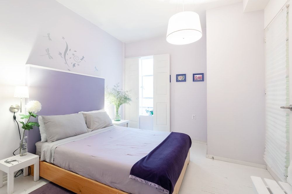 undefined Cozy Vintage Flat 10