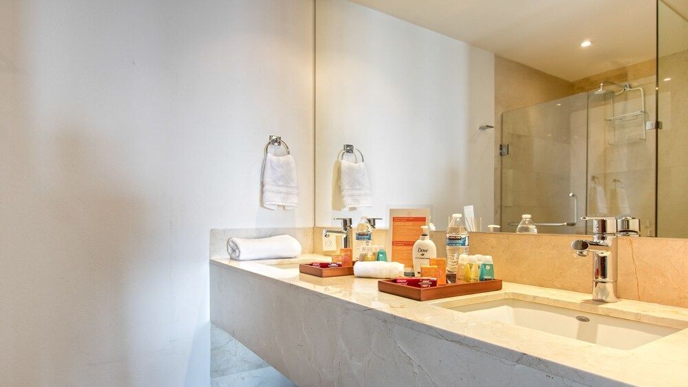 Miyana Luxury Suites Apartment, Multiple Beds 23
