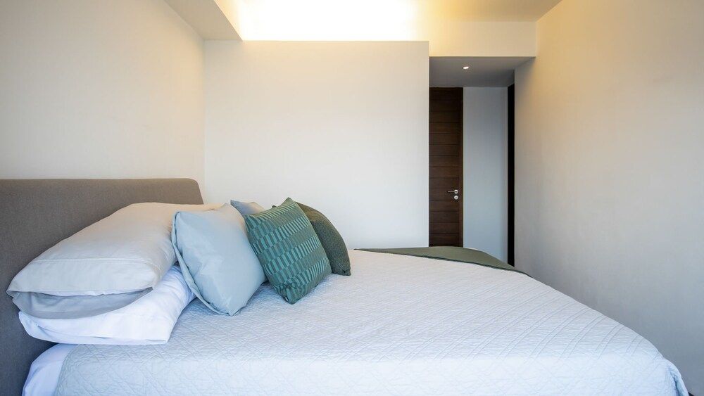 Miyana Luxury Suites Apartment, Multiple Beds 5