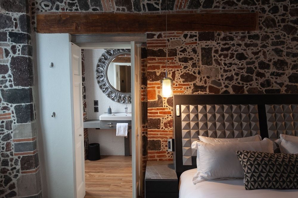 Design Hotel MUMEDI Luxury Suite, 1 King Bed 11