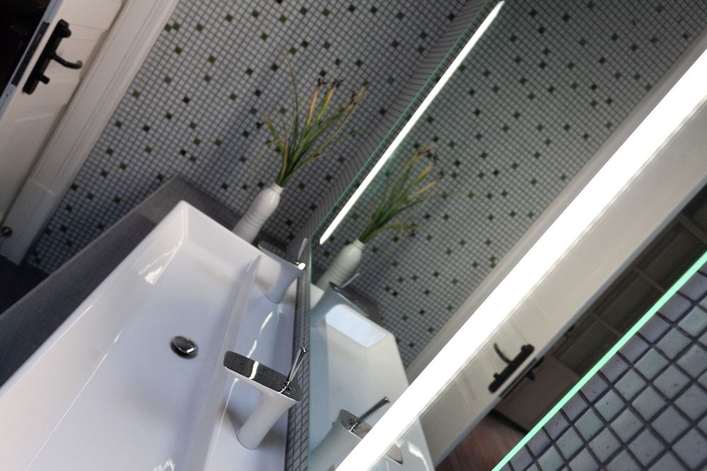 Design Hotel MUMEDI Romantic Suite, 1 King Bed, Balcony, City View 14