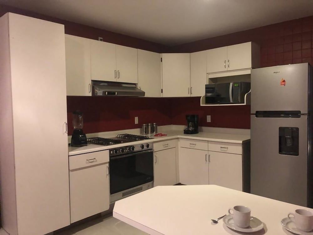 Masaryk Spacious & Modern apt w-Terrace Design Apartment 11