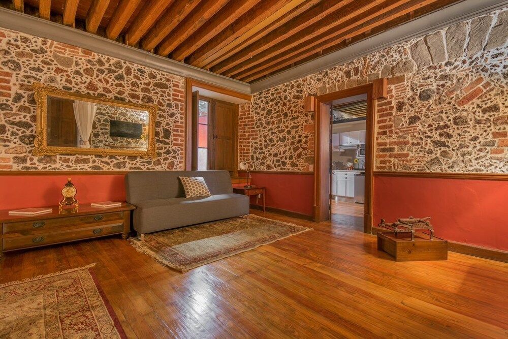 CASA SAUTO Wonderful Vintage Luxury Suite Apartment 15