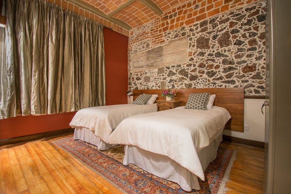 undefined CASA SAUTO Cozy Luxury Suite in Historic Building 6