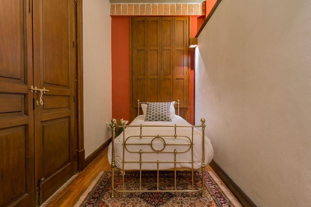 undefined CASA SAUTO Cozy Luxury Suite in Historic Building 4