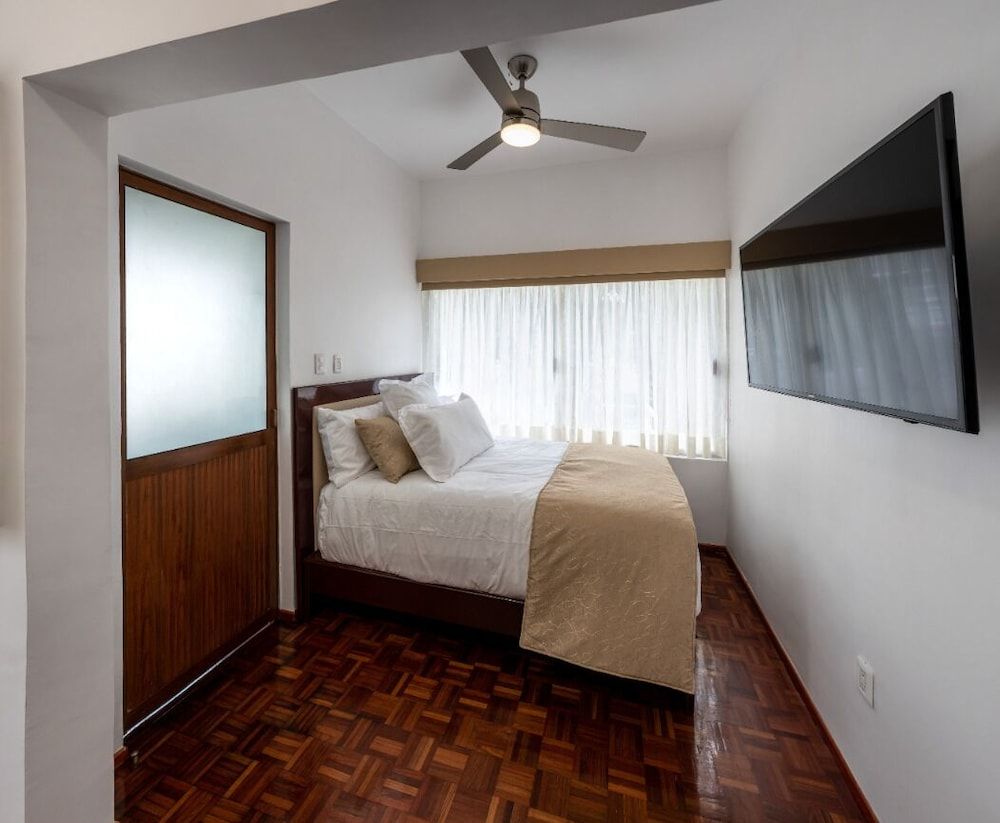 undefined Porterfield Suites 6