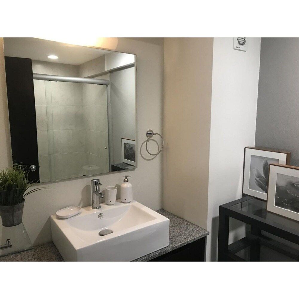 Destination Condesa @Alvaro Obregon St. Deluxe Apartment 20