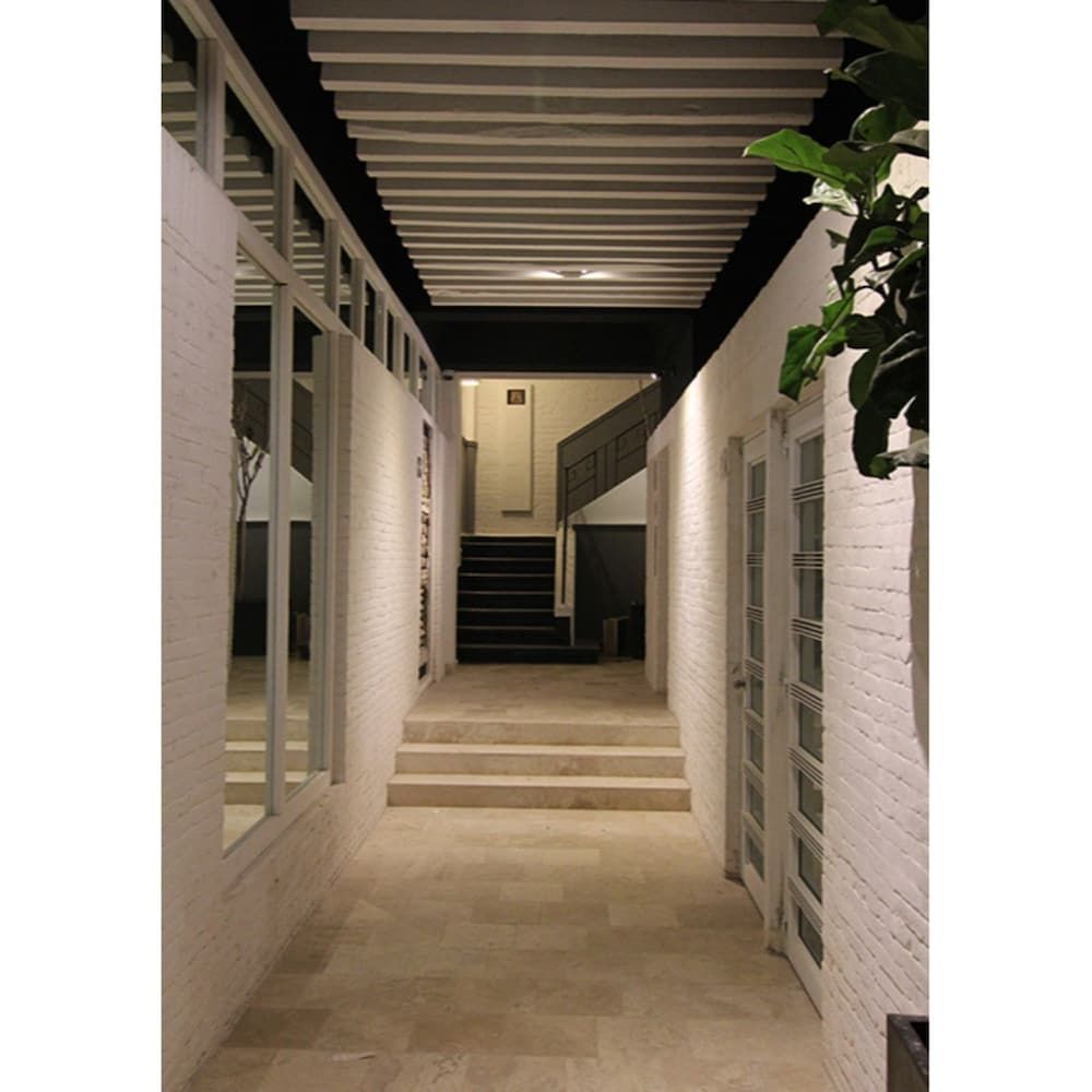 undefined Master Loft in Historic Downtown 7