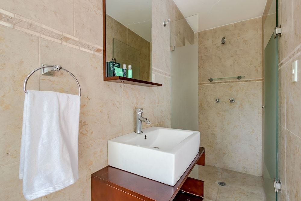 Ayenda Suites Cuija Standard Double Room 8