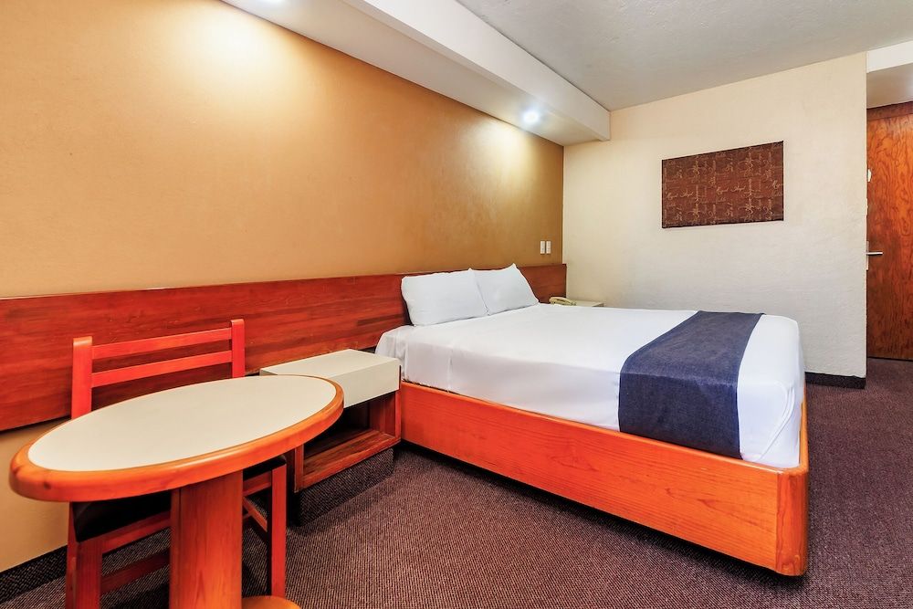 OYO Hotel Hidalgo Standard Room 2