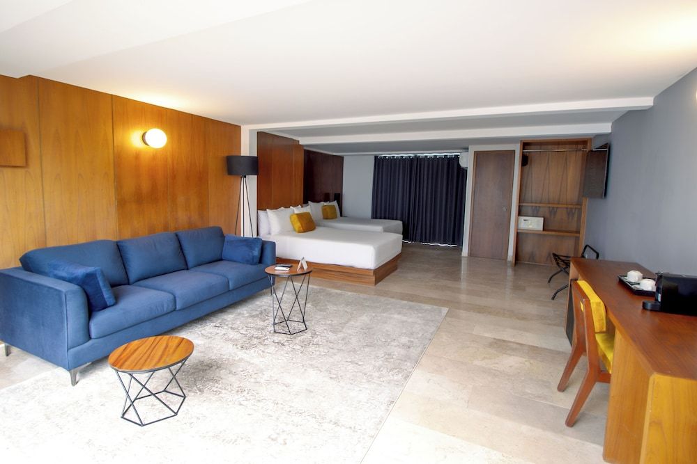 undefined HOTEL LUCA 9